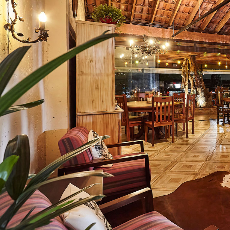 granja_viana_ambiente_bar_parrilla_churrascaria_restaurante_argentino_portucho (14)